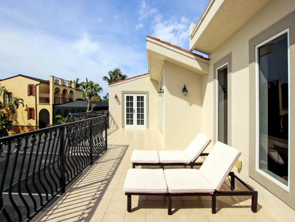Captiva island Vacation Rental Home Seven Bedrooms with Pool
